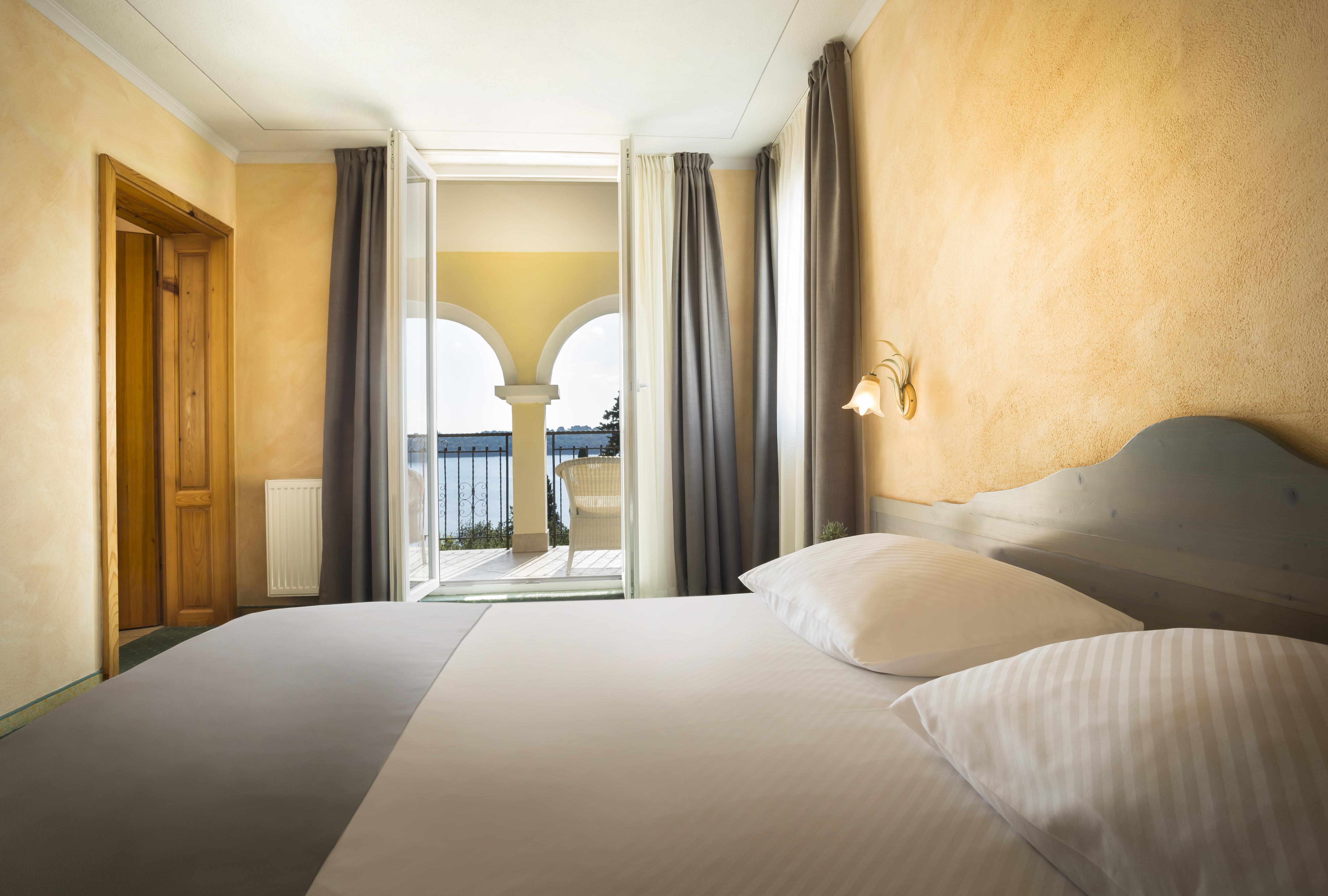 Maistra Select Island Hotel Katarina روفينج المظهر الخارجي الصورة