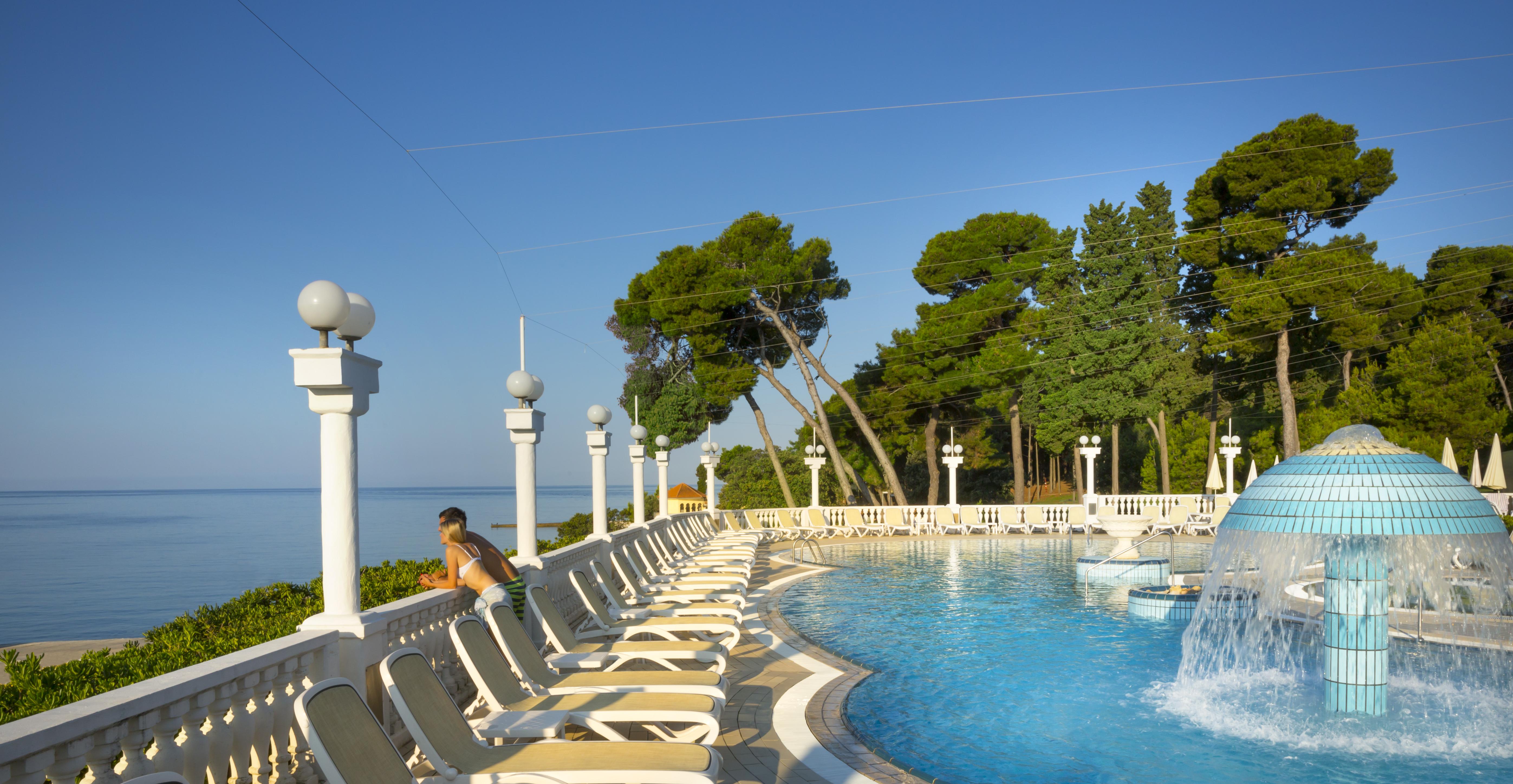 Maistra Select Island Hotel Katarina روفينج المظهر الخارجي الصورة