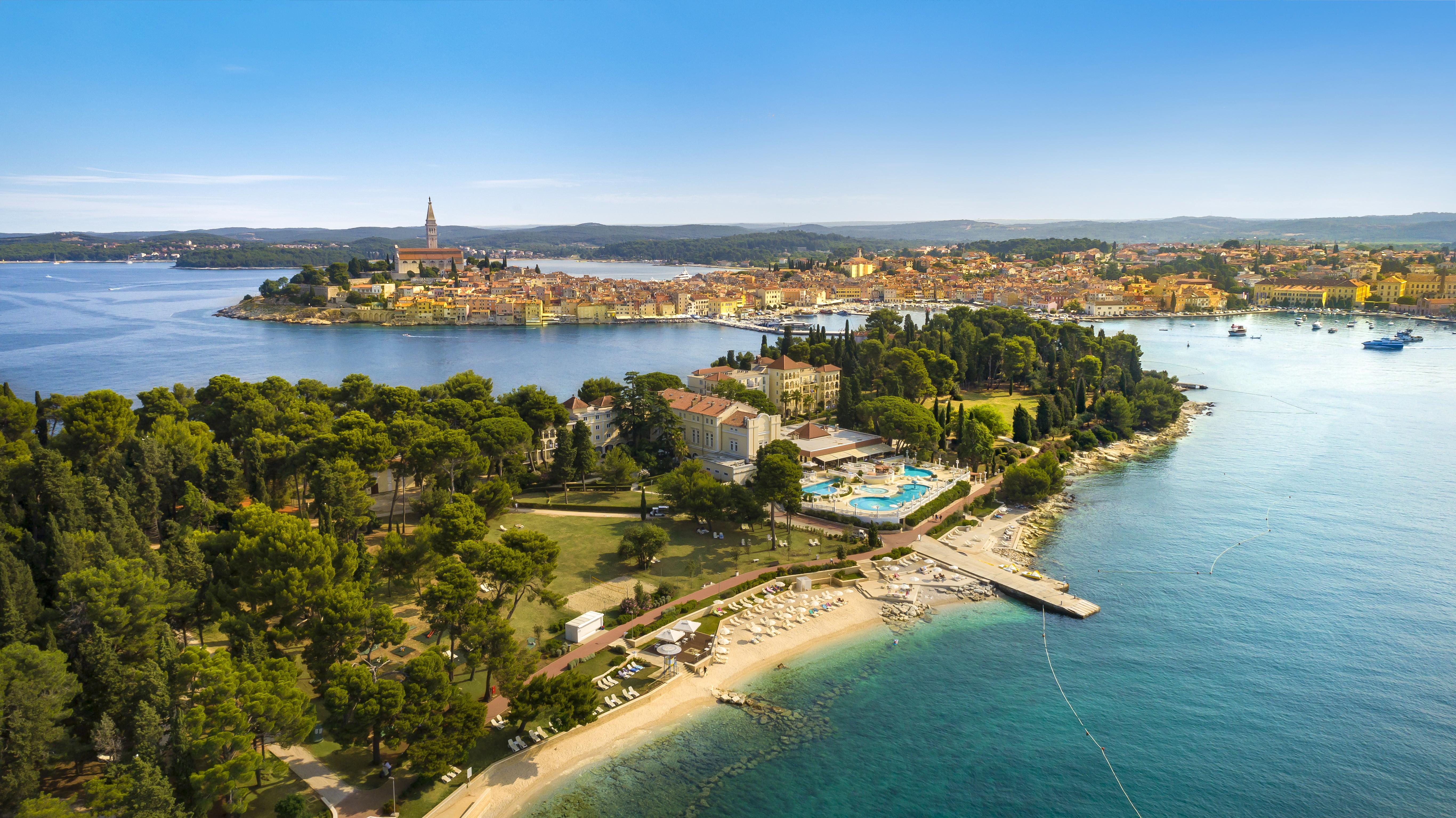 Maistra Select Island Hotel Katarina روفينج المظهر الخارجي الصورة
