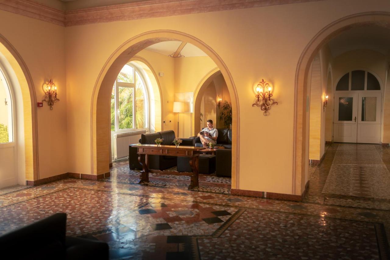 Maistra Select Island Hotel Katarina روفينج المظهر الخارجي الصورة
